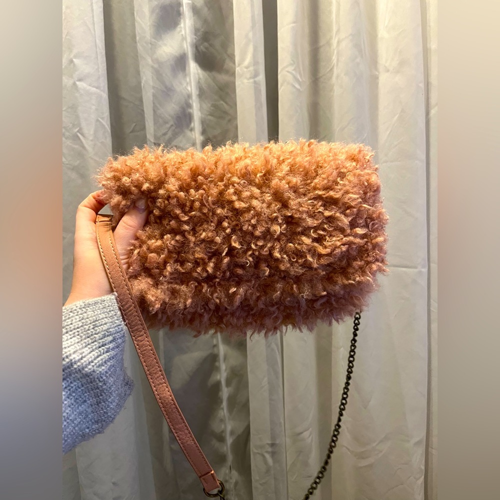 Universal Thread - Fuzzy Crossbody